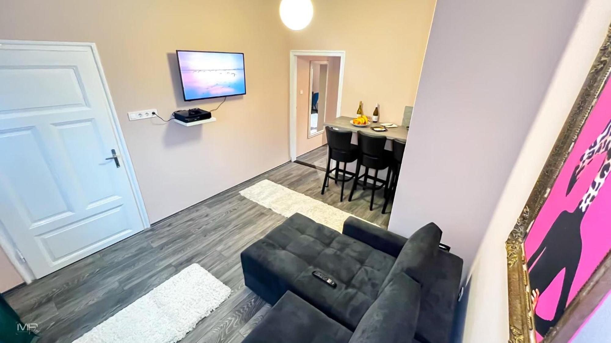 Flamingo Rezidencia Apartman Eger Exteriör bild