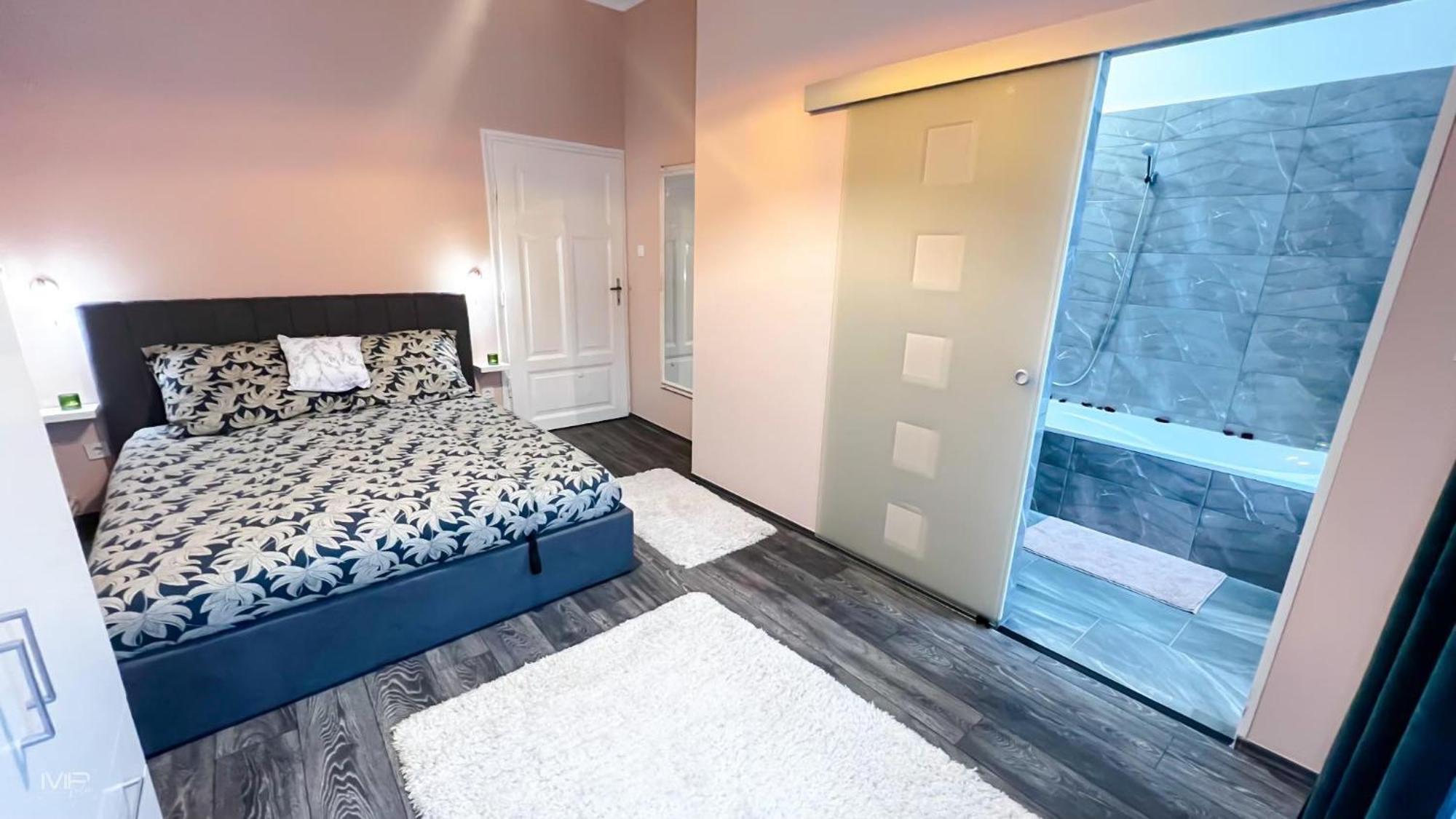 Flamingo Rezidencia Apartman Eger Exteriör bild